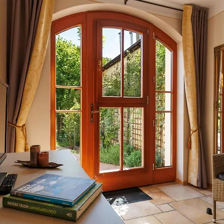Oasis Resort & Spa-3