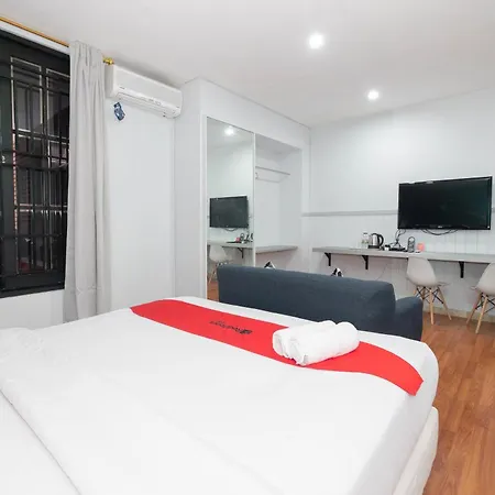 Reddoorz Premium Near Rs Pondok Indah-2