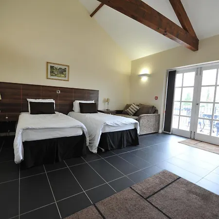 Kings Croft Hotel-2