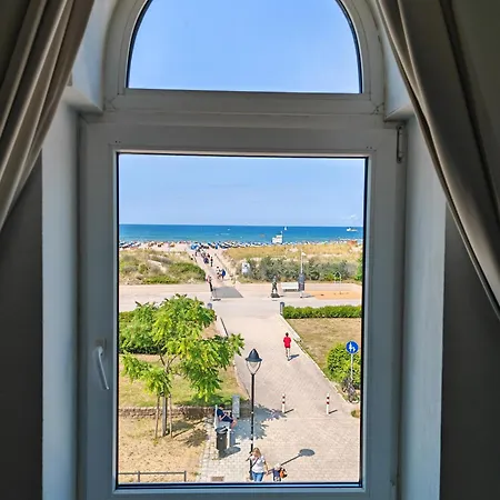 Hotel Bellevue Warnemuende-3