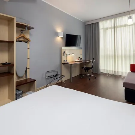 Holiday Inn Express Parma By Ihg-3