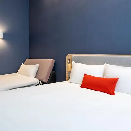 Holiday Inn Express Antwerp - City Centre By Ihg-3