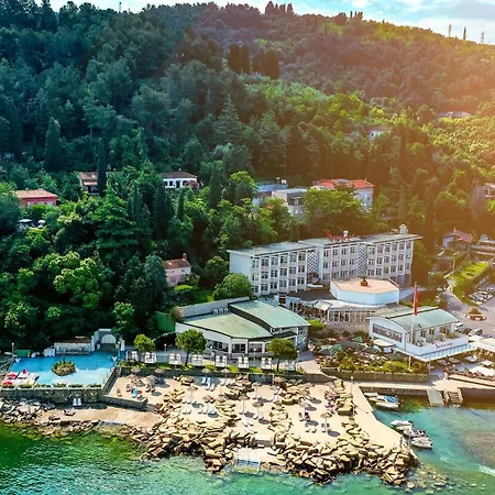 Barbara Piran Beach Hotel-2