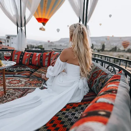 Cappadocia View Suit-3