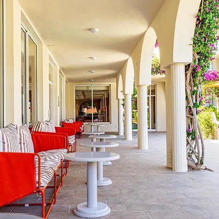 Hotel Rosella Affiliated By Intelier-3