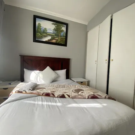 Menlyn Mews Bnb-2