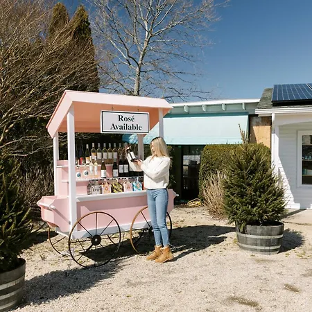 The Roundtree, Amagansett-2