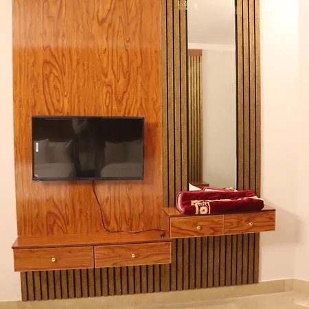 Hayat Grand Guest House-3