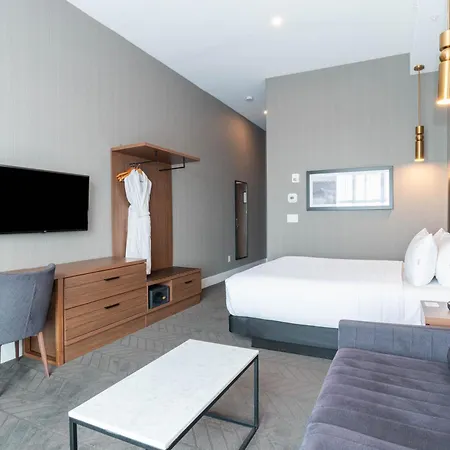 Sandman Signature Sherwood Park Hotel-3