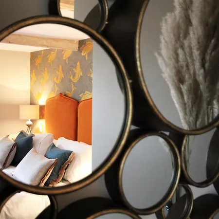 The Ship Hotel-2