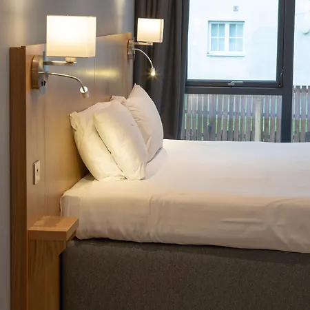 Loch Lomond Hotel-3