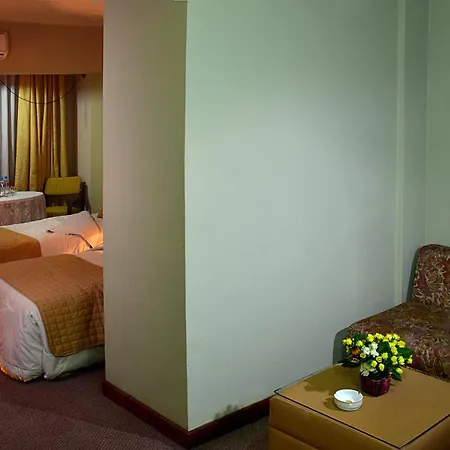 Cesar'S Plaza Hotel-2