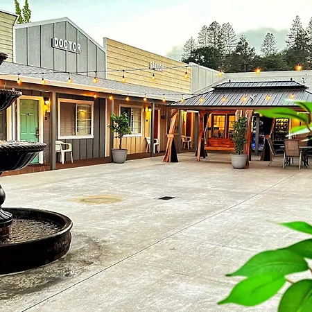 The Old West Inn-3