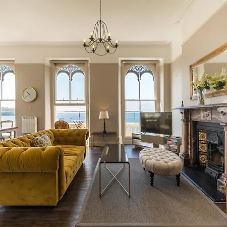 1 Elliot Terrace-2