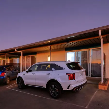 Hilltop Motel-3