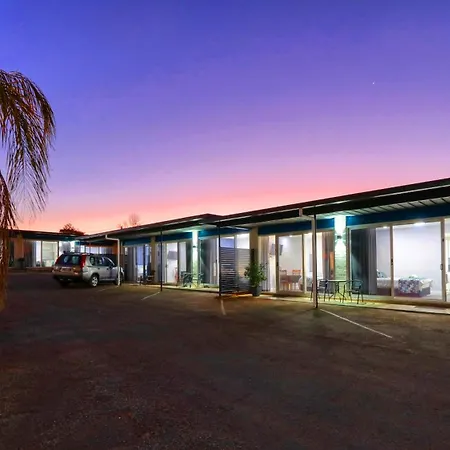 Hilltop Motel-3