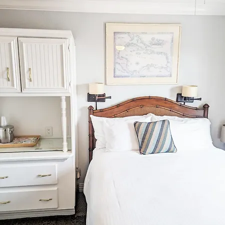 Capitola Hotel-2