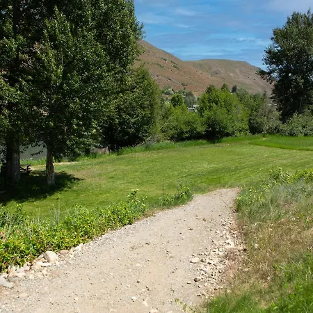 Abbycreek Inn-3