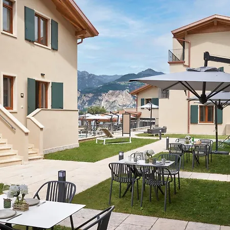 June Stay Lake Garda-3