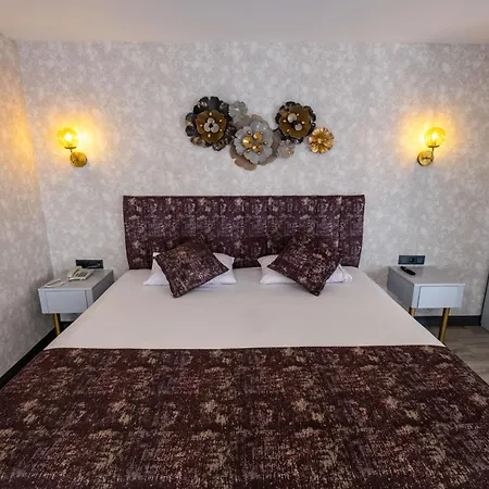 Avion Suite Hotel-3