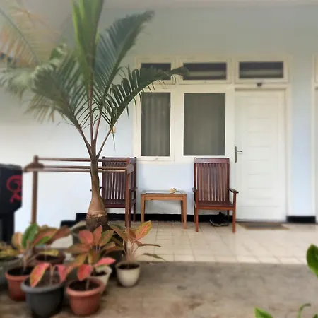 Bajo Hotel-2