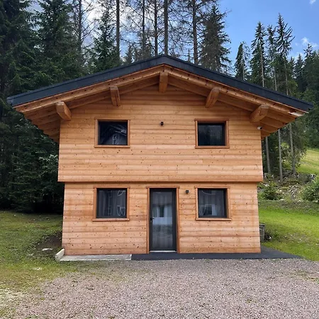 Chalet Queen-2