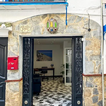 Micaela Charming Hostal-3