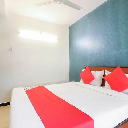 Oyo Hotel Honey House-2