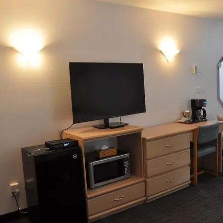 Canadas Best Value Inn Mile-0-Motel Lillooet-3