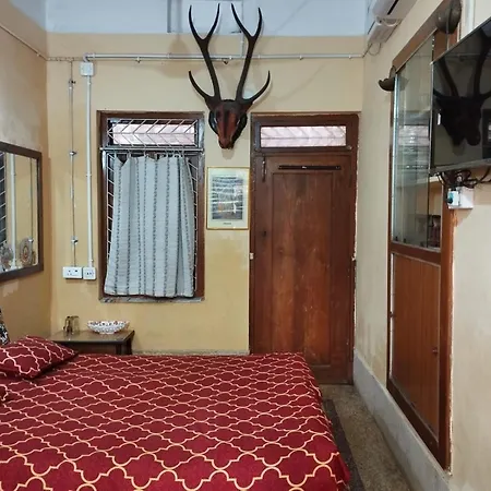 Divine View - Ac Room For 2 Pax - Swarna Bhavan-2