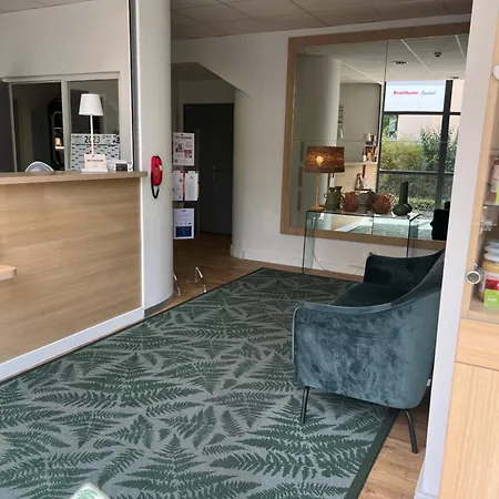 Residhome Neuilly Bords De Marne-3