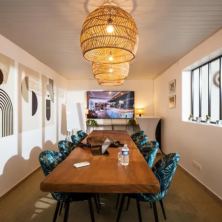 Hotel Les Sables - Urban Style - By Logis Hotels-3