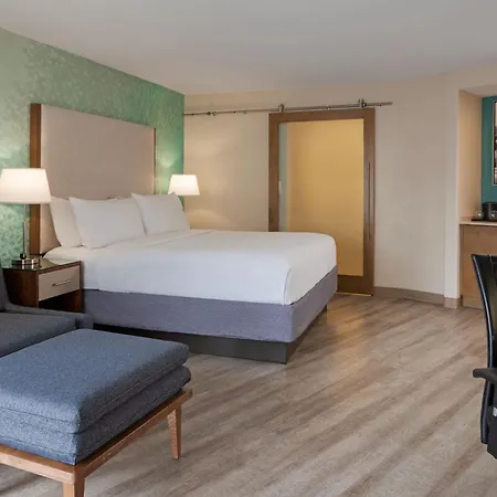 Courtyard By Marriott San Diego Del Mar/Solana Beach-3