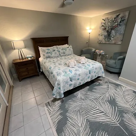Tarpon Tale Inn-2