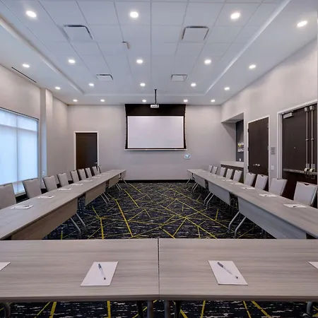 Hampton Inn & Suites Burlington, Ontario, Canada-2