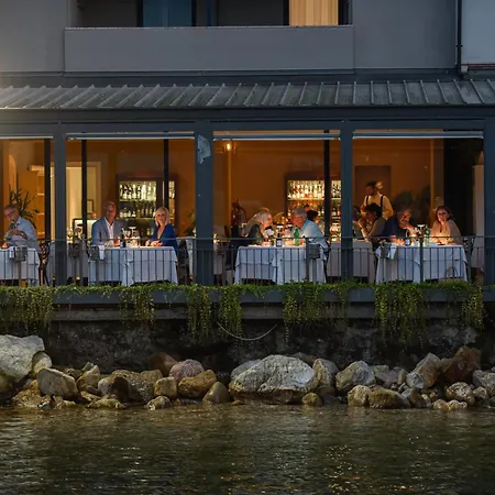 Bella Hotel & Restaurant With Private Dock For Mooring Boats-3
