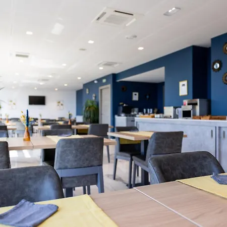 Hotel Le Bastia-3