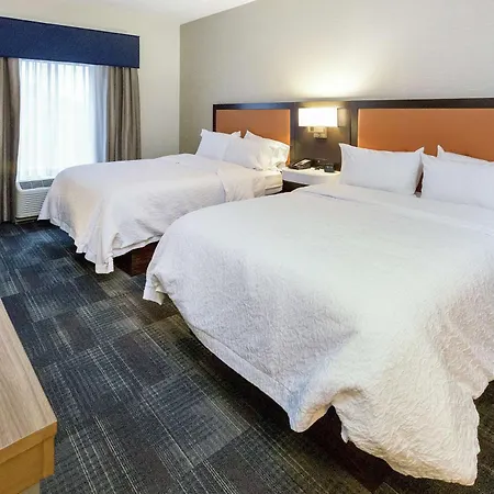 Hampton Inn & Suites Morgantown / University Town Centre-3