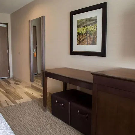 Hampton Inn & Suites Murrieta Temecula-3