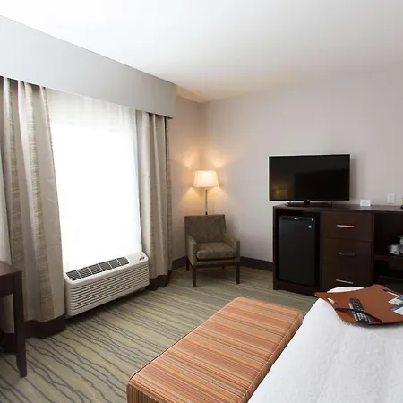 Hampton Inn By Hilton Lloydminster-2