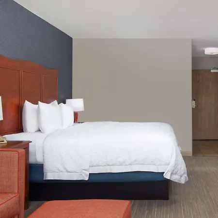 Hampton Inn Medford-3