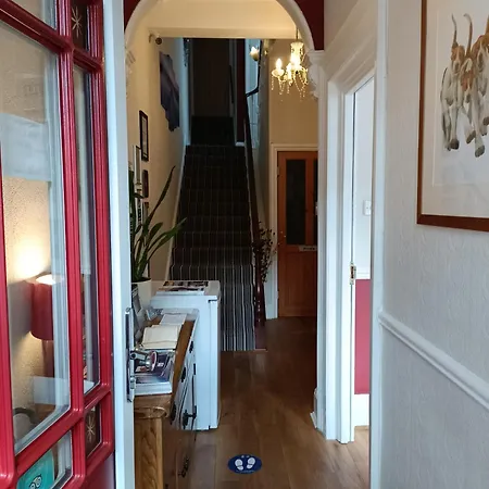 Lawnswood Guest House-3