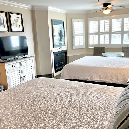 Sand Pebbles Inn-2