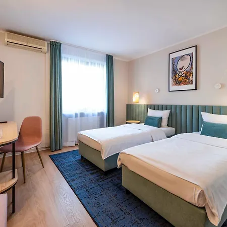 Hotel H12-3