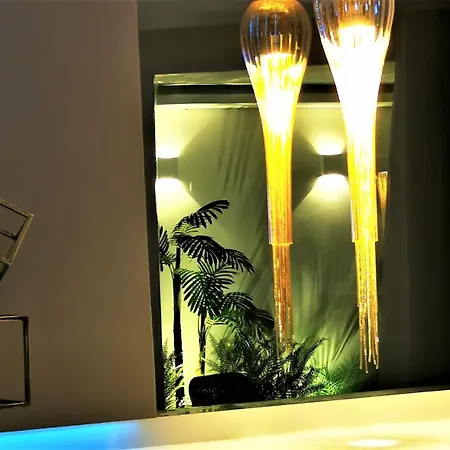Seaflats Iate Plaza Hotel-2