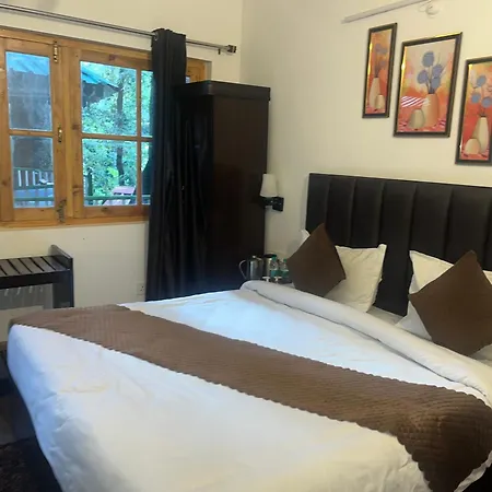 Cedar Woods Resort By Heyan Hotels-3