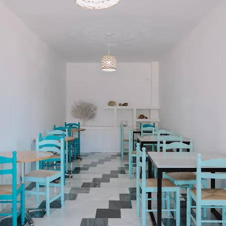 Hostal Las Gaviotas-2