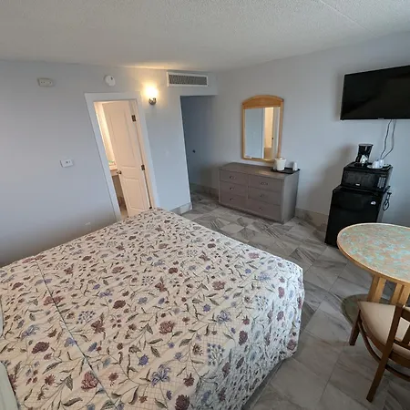 Admiral Resort Motel-3