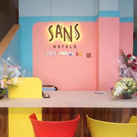 Sans Hotel City Inn Solo By Reddoorz-2