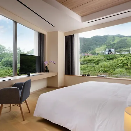 Setsu Niseko-3